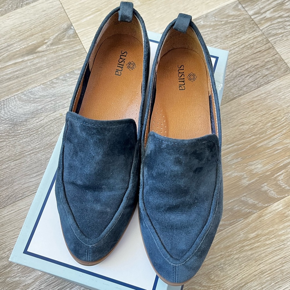 Dark navy suede flats